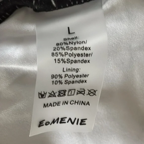 ⛱️🏖️Two Piece Black and White Striped Tankini Swimsuits w/ tummy control 👙☀️🏝️ - Picture 8 of 8